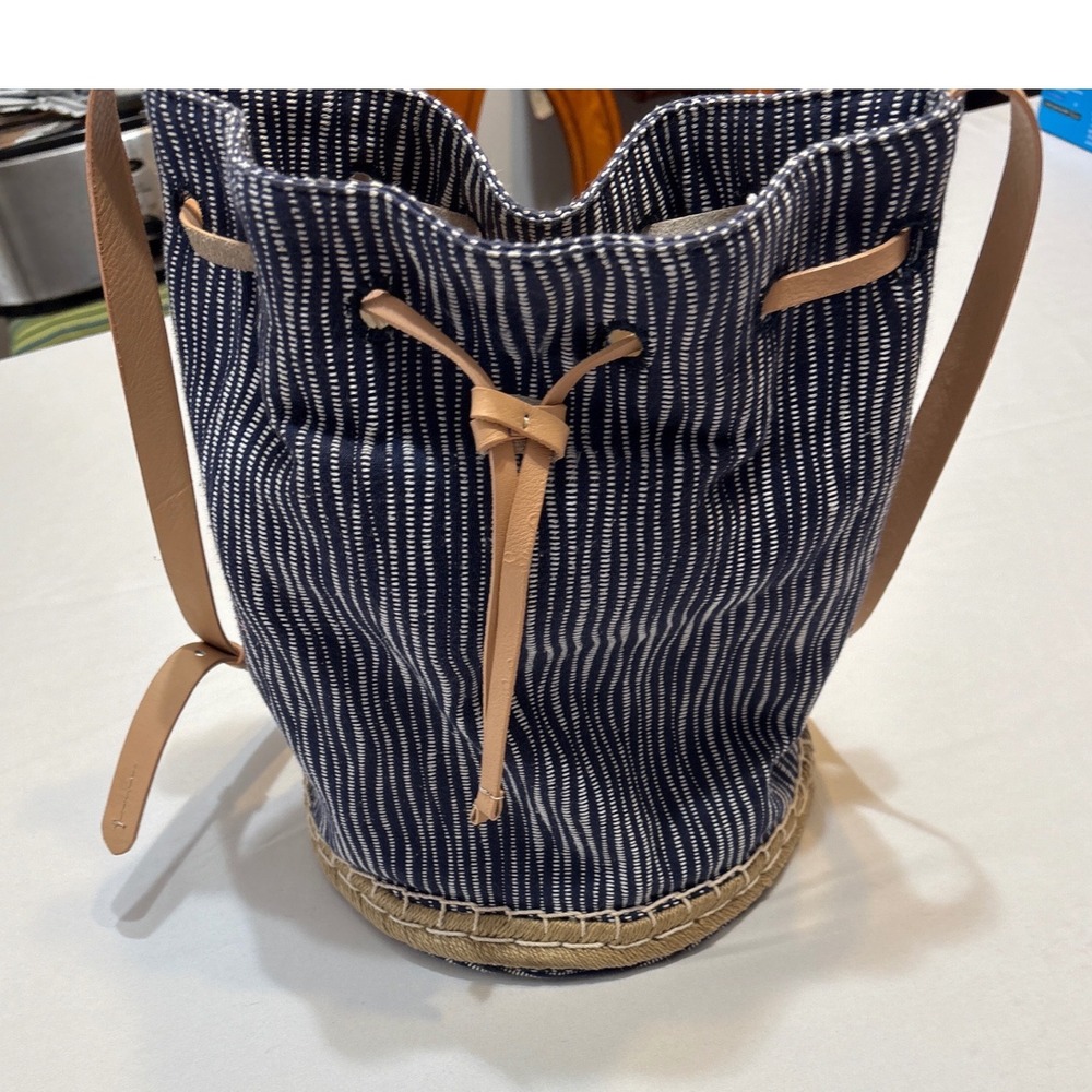 Clarks Navy White Striped Canvas Bucket Bag Leather Trim Espadrille 26133714